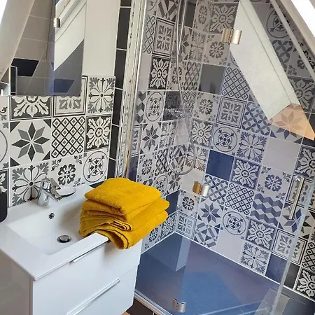 Confortable Au Centre De