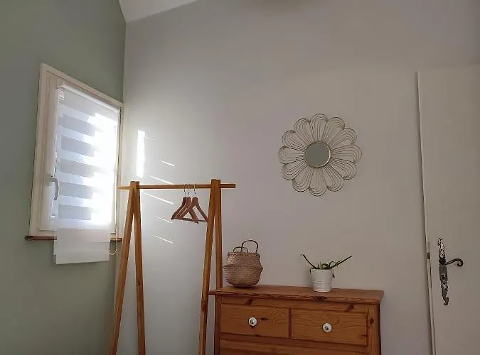 Lägenhet Confortable Au Centre De